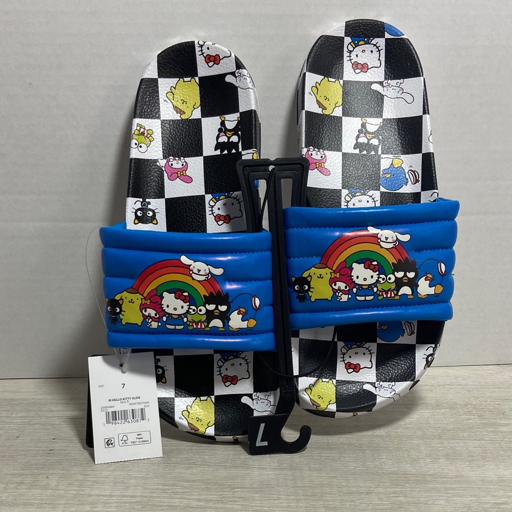 NWT Hello Kitty Size 7 Mens  (Womans size 8.5 - 9) Blue & Black Checkered Slides